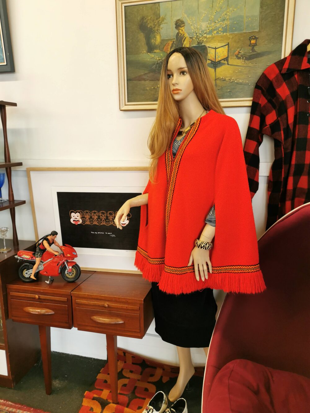 Retro Red Poncho - Image 6
